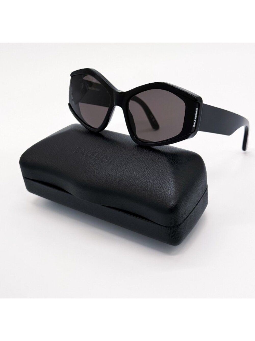 NEW BALENCIAGA BB0302S 001 SUNGLASSES BLACK WOMEN EYEWEAR BALENCIAGA